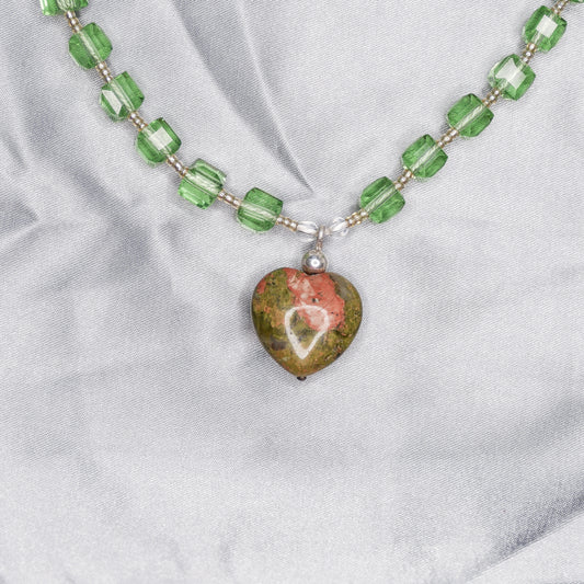 "CENTERPIECE" NECKLACE green & green