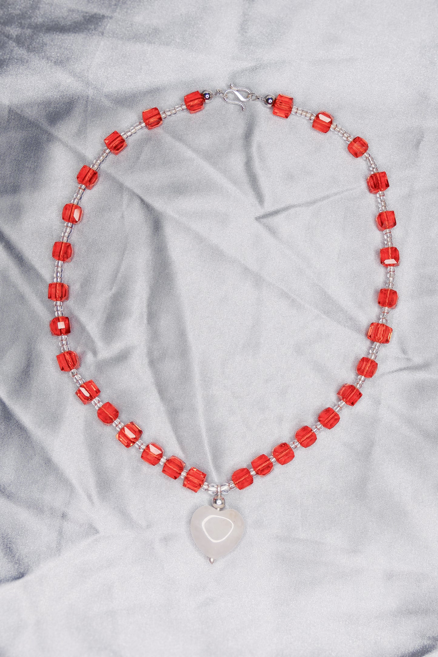 "CENTERPIECE" NECKLACE orange & white