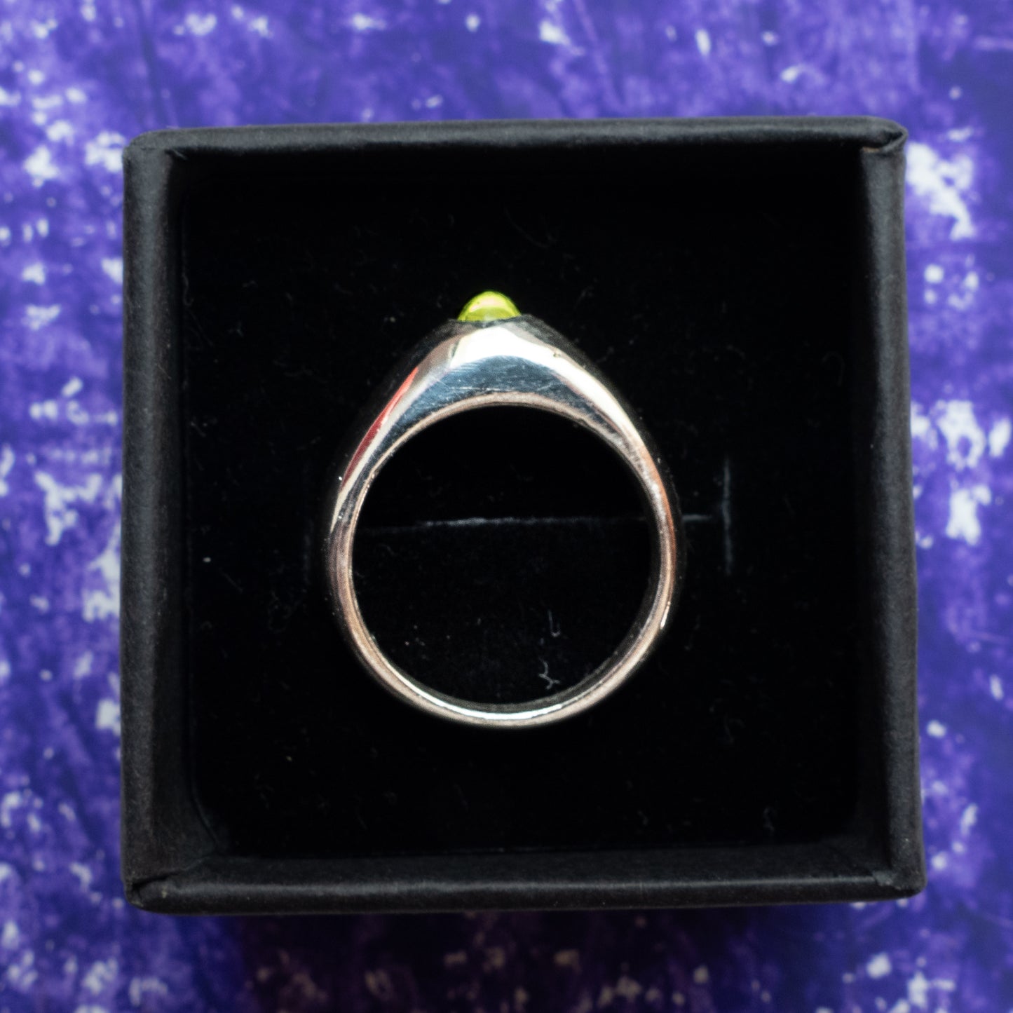 "SIERRA" RING WITH PERIDOT