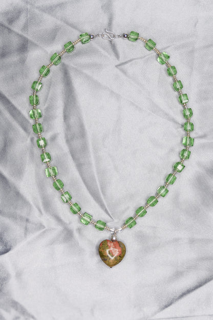 "CENTERPIECE" NECKLACE green &amp; green