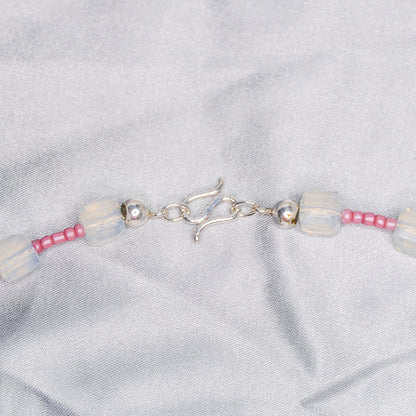 "CENTERPIECE" NECKLACE milky &amp; pink